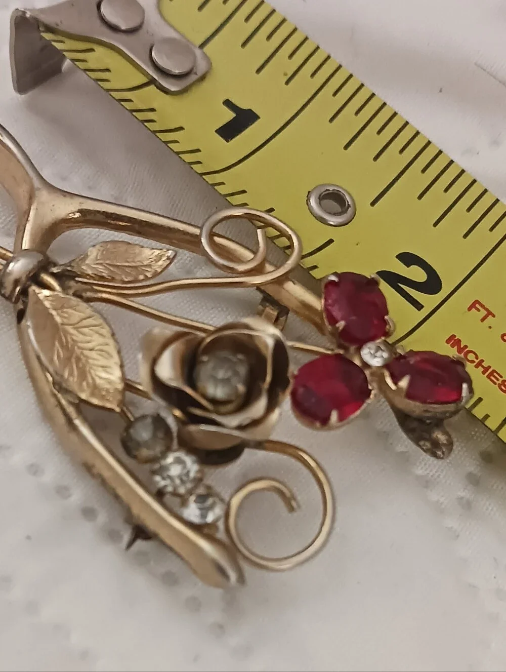 Coro Pegasus Wishbone Gold-Tone Floral Brooch with Prong Set Ruby Red Jewels